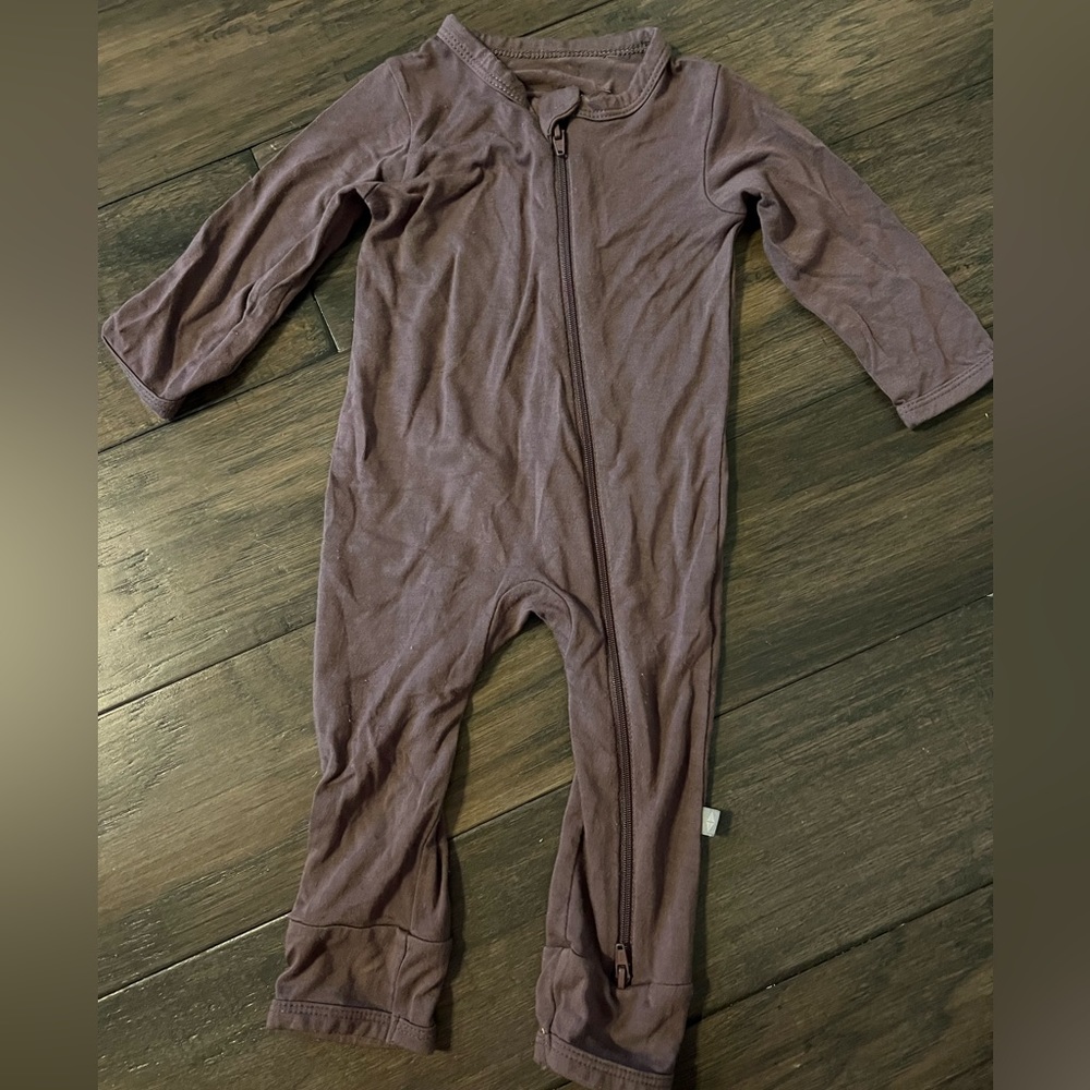 Kyte zippered romper in 3-6 months